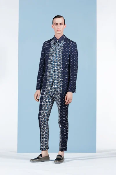 Look 13